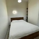 Appartamento стильный лофт в аркадии - спальня и кухня-студия с боковым видом на море *